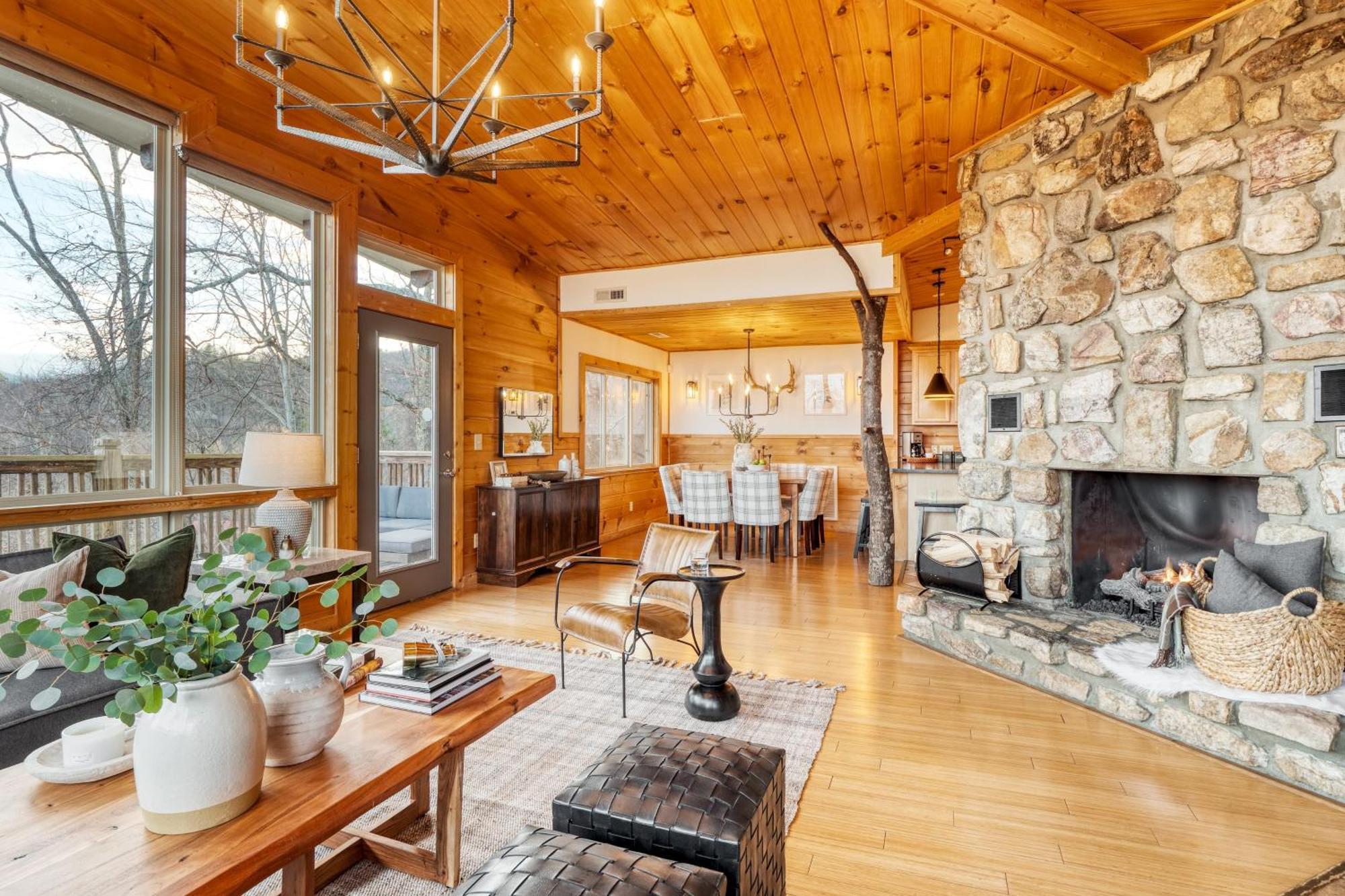 Chestnut By Avantstay Mountain Cabin W Treetop Views Hot Tub Game Room Gatlinburg Exterior foto