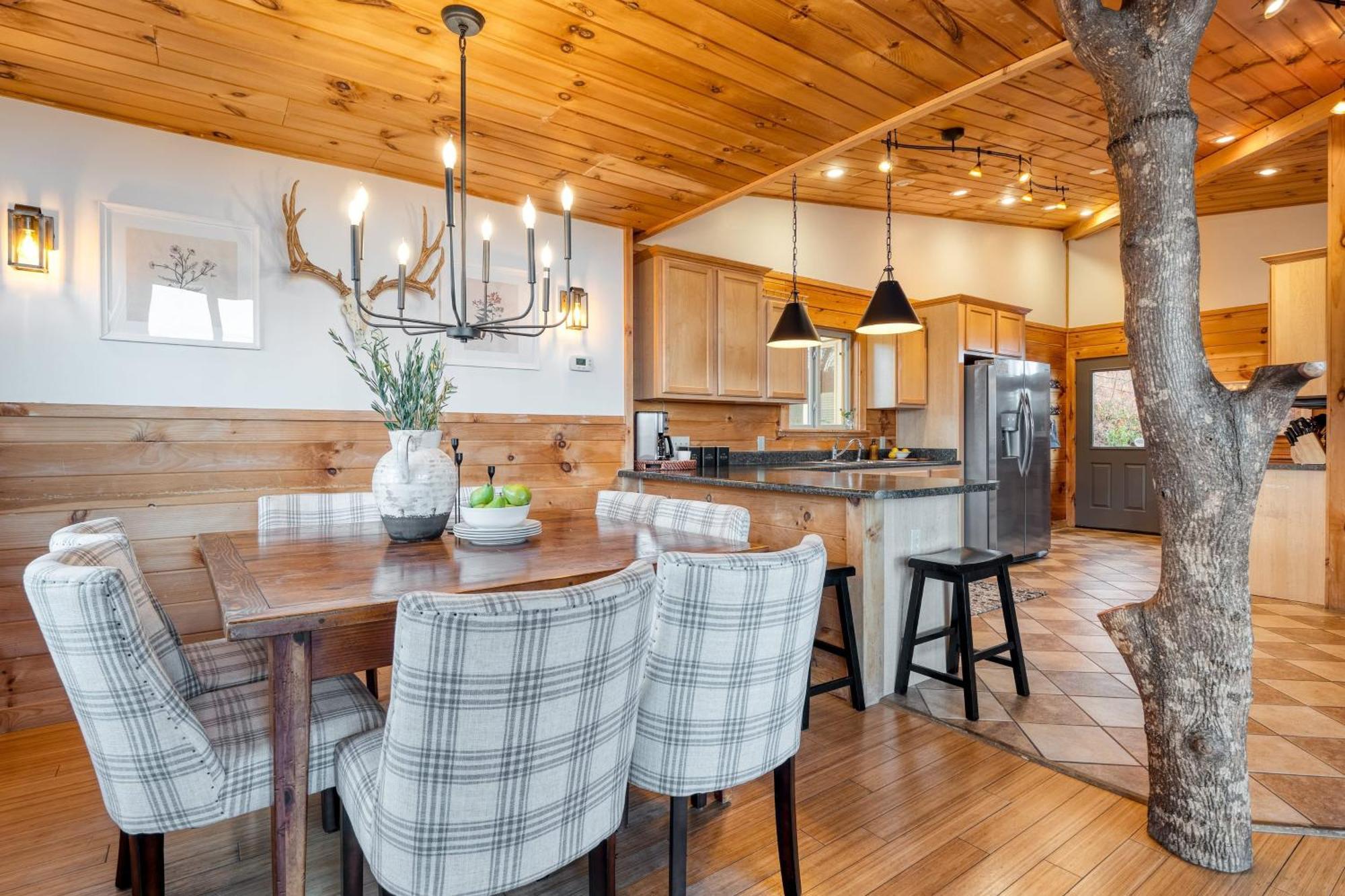Chestnut By Avantstay Mountain Cabin W Treetop Views Hot Tub Game Room Gatlinburg Exterior foto